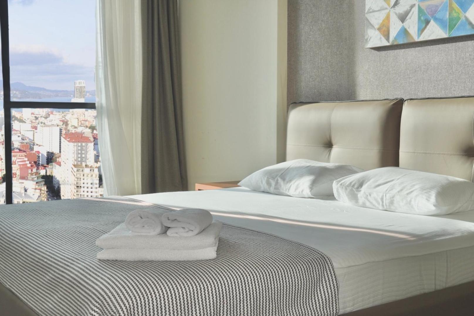 Season Suite Apart-Hotel 바투미 외부 사진